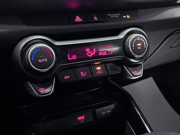 Kia Stonic 21 of 26