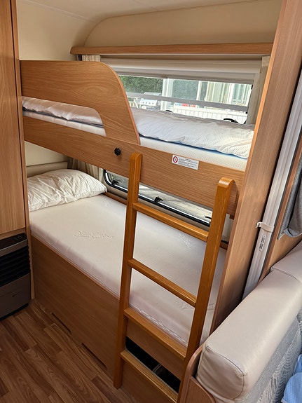 Knaus 580 QS Südwind 7 of 22