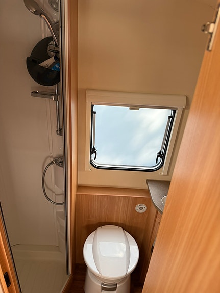 Knaus 580 QS Südwind 10 of 22