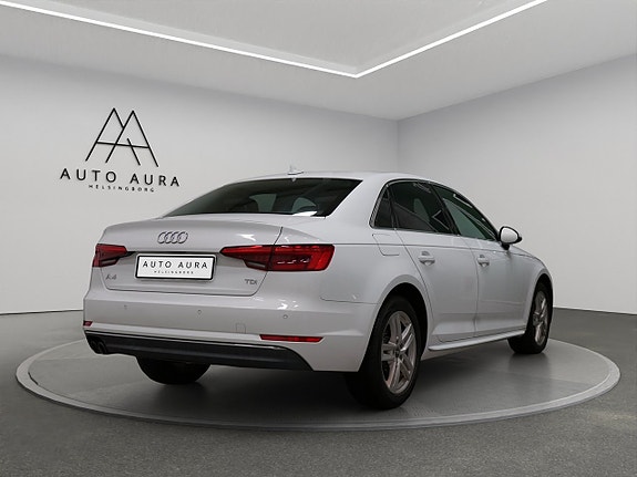 Audi A4 4 of 5
