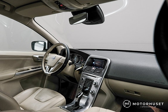 Volvo XC60 10 of 21