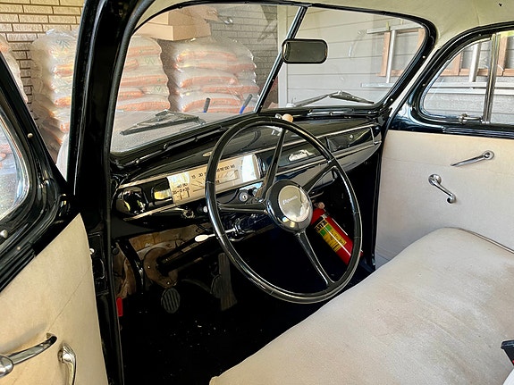 Plymouth De-Luxe 4 of 4