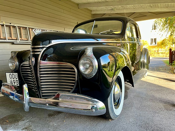 Plymouth De-Luxe 2 of 4