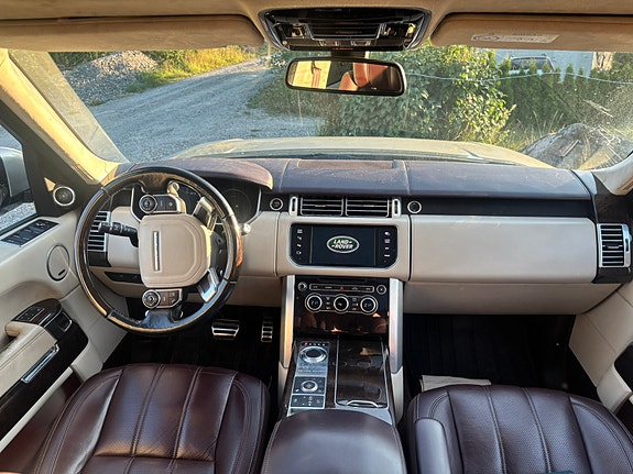 Land Rover Range Rover 11 of 21