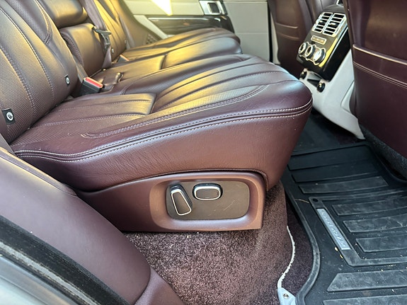 Land Rover Range Rover 9 of 21