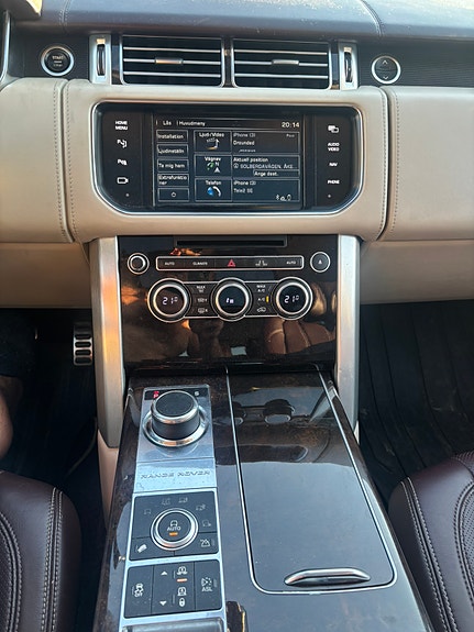 Land Rover Range Rover 14 of 21