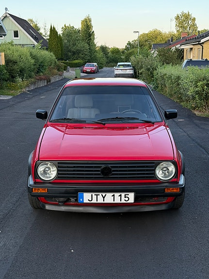 Volkswagen Golf II 2 of 5