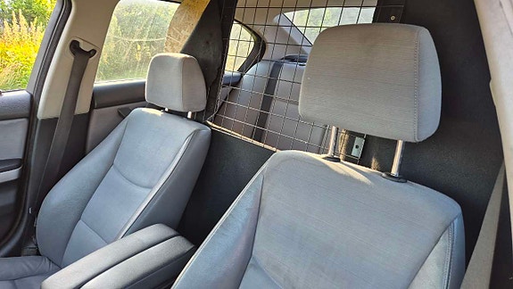 BMW 325i 10 of 10