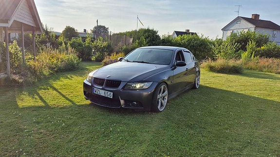 BMW 325i 5 of 10