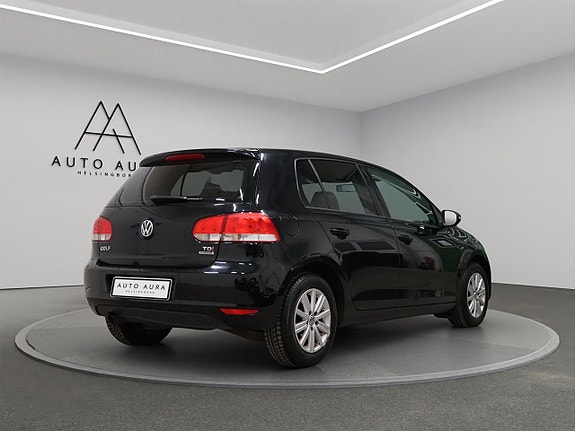 Volkswagen Golf VI 4 of 16