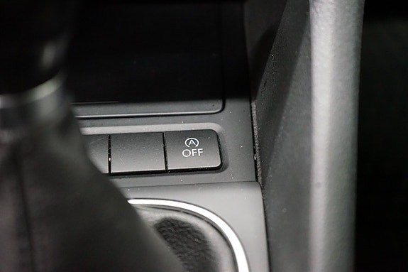 Volkswagen Golf VI 12 of 16