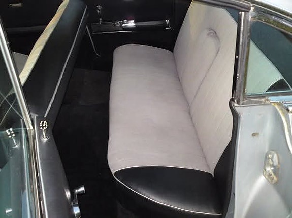 Cadillac Deville 5 of 5