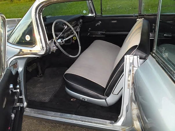 Cadillac Deville 4 of 5