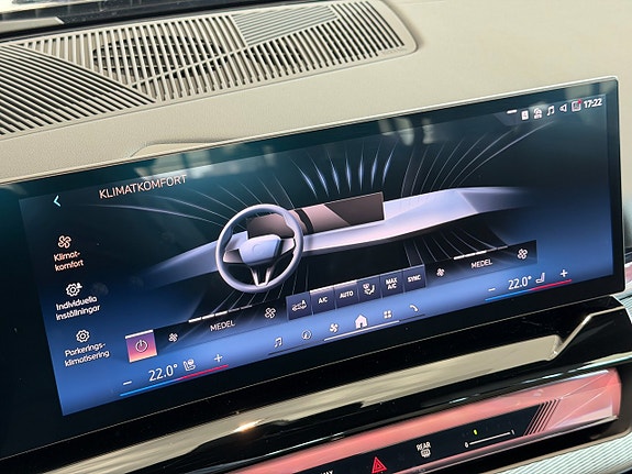 BMW i5 22 of 23