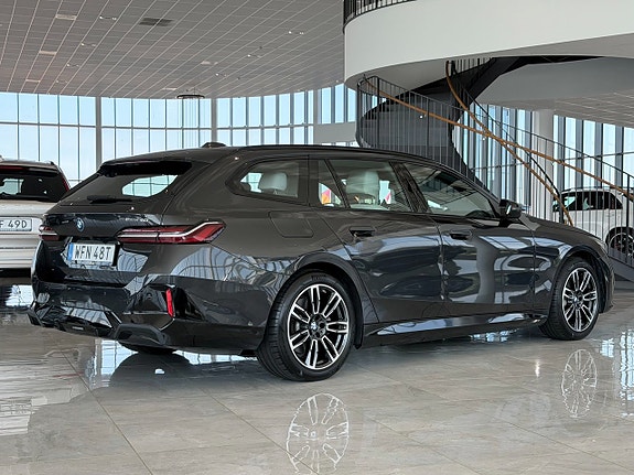 BMW i5 5 of 23