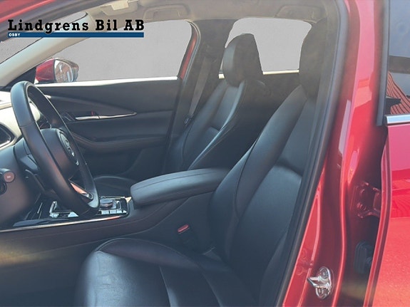 Mazda CX-30 7 of 11