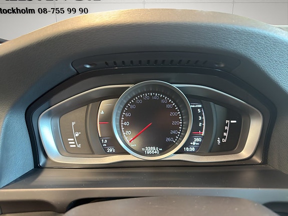 Volvo V60 Cross Country 16 of 24
