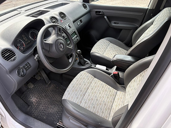 Volkswagen Caddy Maxi 5 of 5