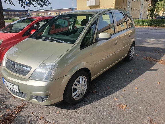Opel Meriva 2 of 4
