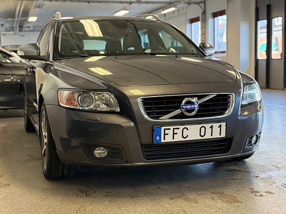 Volvo V50 5 of 5
