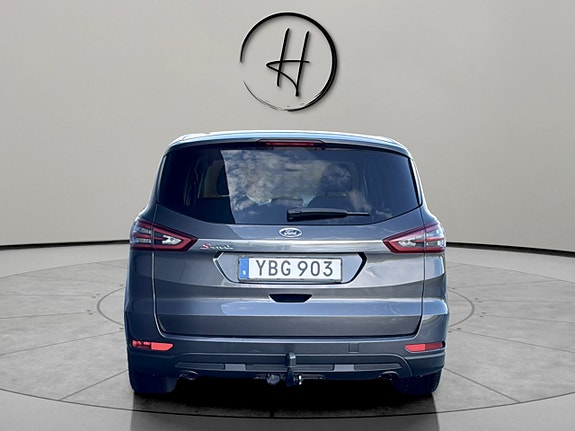 Ford S-MAX 4 of 5