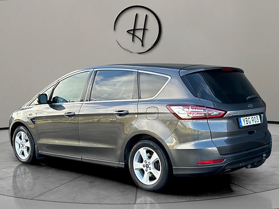 Ford S-MAX 8 of 12