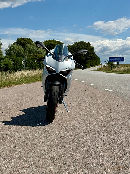 Ducati Panigale V2 2 of 4