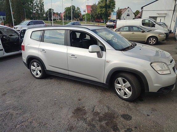 Chevrolet Orlando 7 of 13