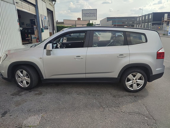 Chevrolet Orlando 10 of 13