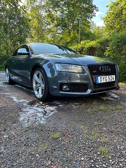 Audi A5 2 of 8