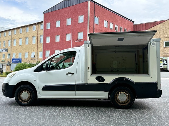 Peugeot Partner 3 of 5
