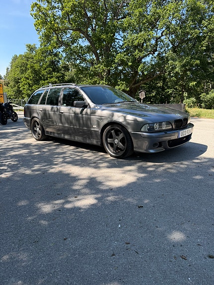 BMW 525i 25 of 30