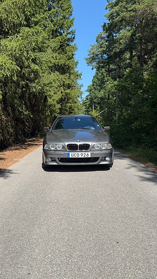 BMW 525i 18 of 30