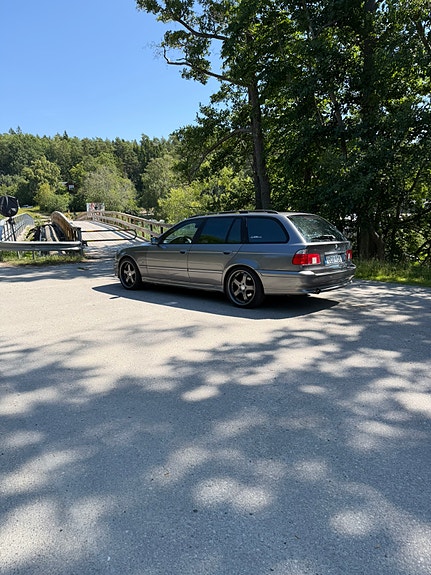 BMW 525i 22 of 30