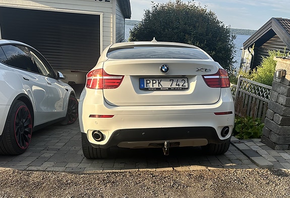 BMW X6 2 of 5