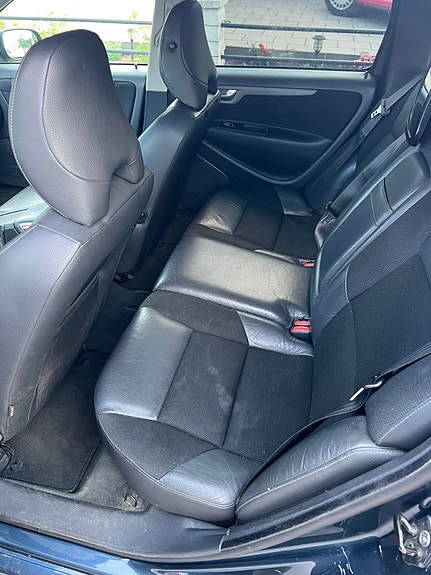 Volvo V70 5 of 5