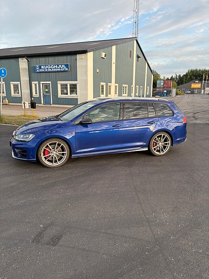 Volkswagen Golf VII 3 of 5