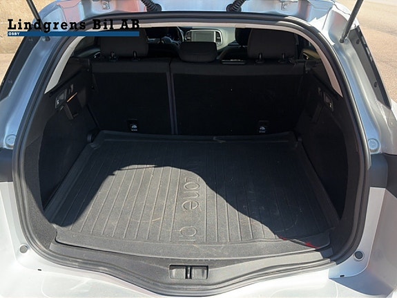 Renault Megane 11 of 11