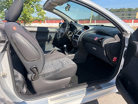 Peugeot 206 10 of 12