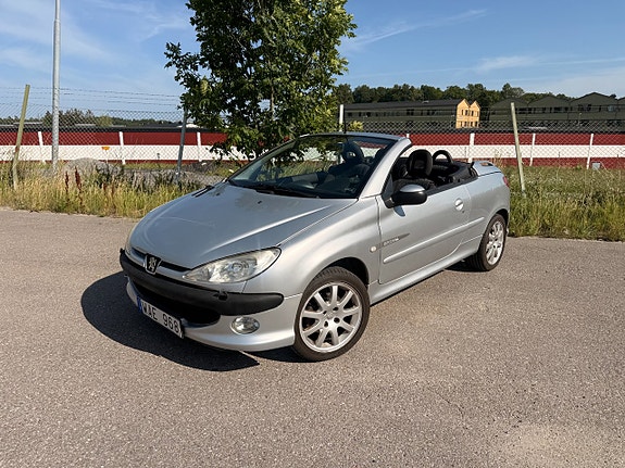 Peugeot 206 CC 3 of 5