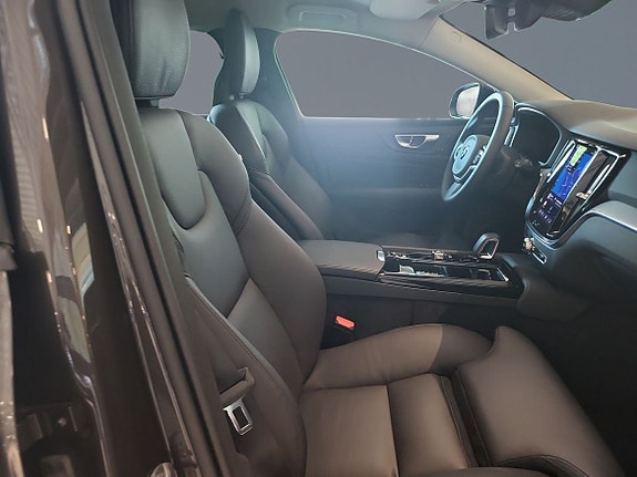 Volvo V60 7 of 9