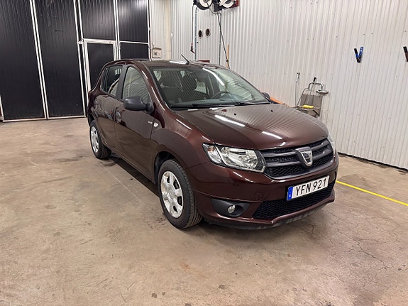 Dacia Sandero 2 of 5