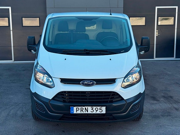 Ford Transit Custom 2 of 5