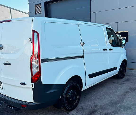 Ford Transit Custom 4 of 5