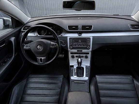 Volkswagen Passat Alltrack 8 of 13