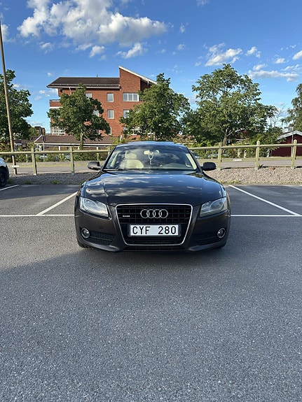 Audi A5 2 of 5