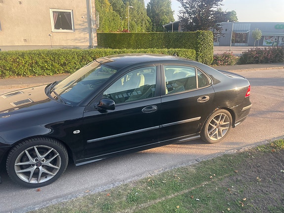 Saab 9-3 3 of 4