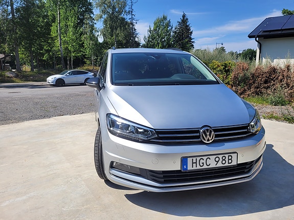 Volkswagen Touran 5 of 5