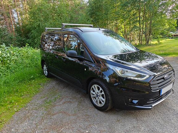 Ford Transit Connect 2 of 5