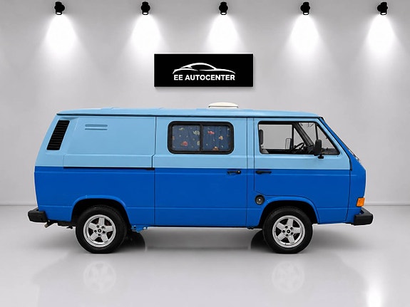 Volkswagen Caravelle 6 of 16